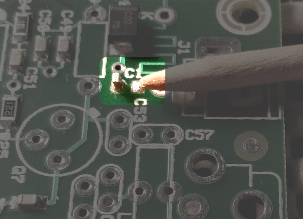 C1 is installed incorrectly on the board (it should be laying
                    horizontally)